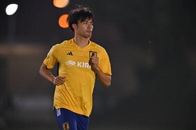 三笘薫がいよいよ合流！初練習ではランニングなどで汗を流す