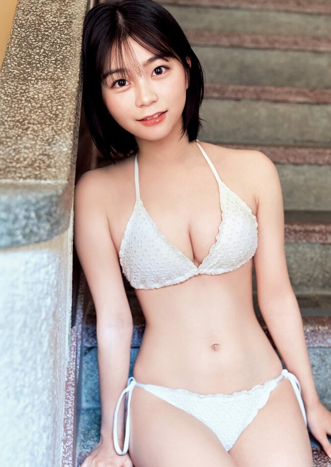 巻頭グラビア：稲光亜依（制コレ24グランプリ）