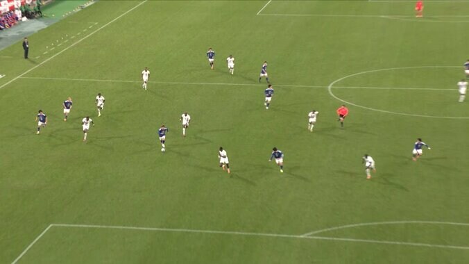 久保のおかげで佐野の目の前には広大なスペースが広がっていた