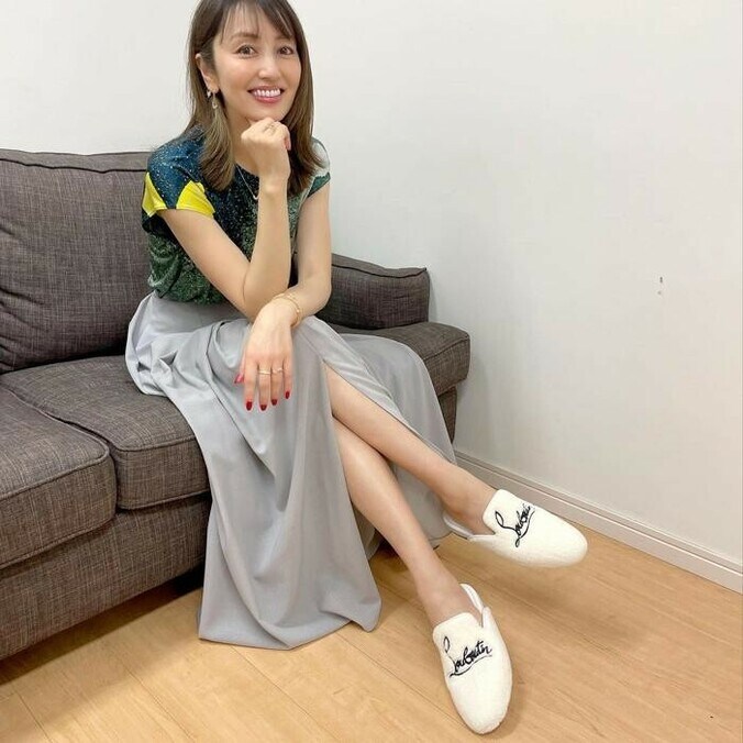  矢田亜希子、発見した可愛いルブタンの品「探していたところ」  1枚目