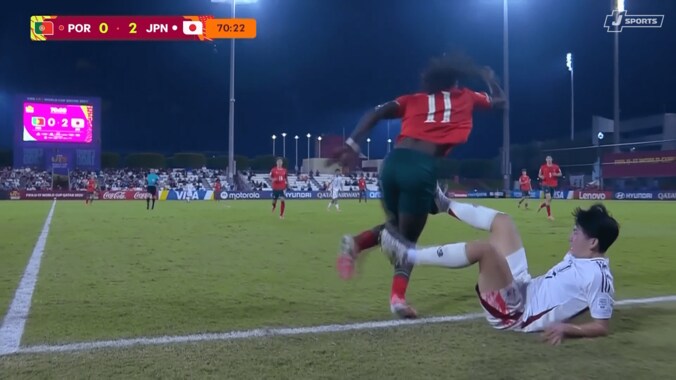 「報復行為に見える…」U-17日本代表MF、“足裏キック”で一発レッドカード「若さ出たな」「反省と成長を」複数試合の出場停止も 5枚目