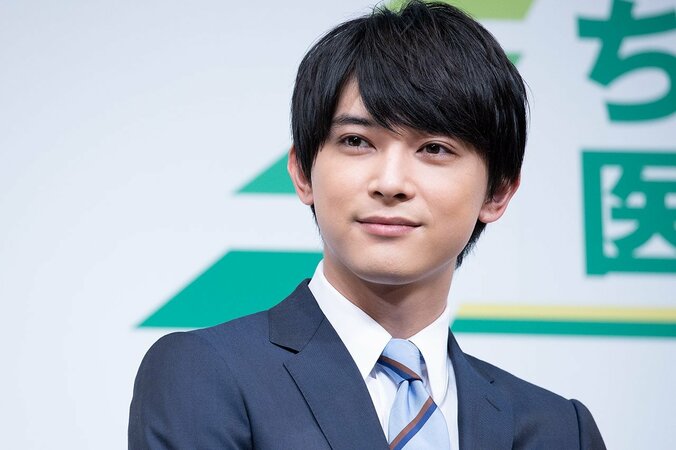 西島秀俊＆渡辺直美の共演秘話「待ち時間が地獄だった2年前。今では即興コントで遊んでいます」 11枚目