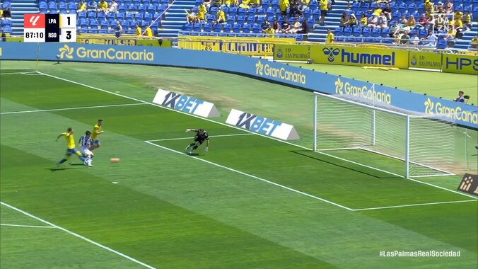 【映像】久保建英、時を止める連続キックフェイント⇒幻のスーパーゴール