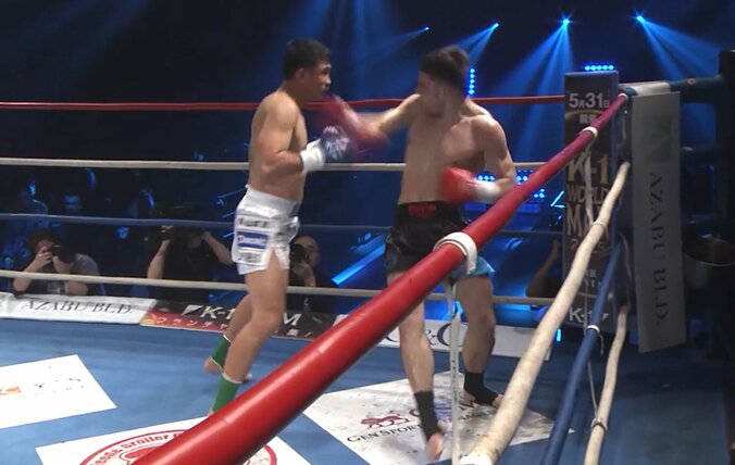 衝撃のバックブローKO