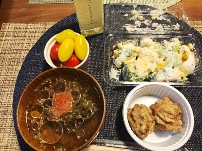 ニッチェ江上、夫が出張で不在の「さみしく一人飯」を紹介 1枚目