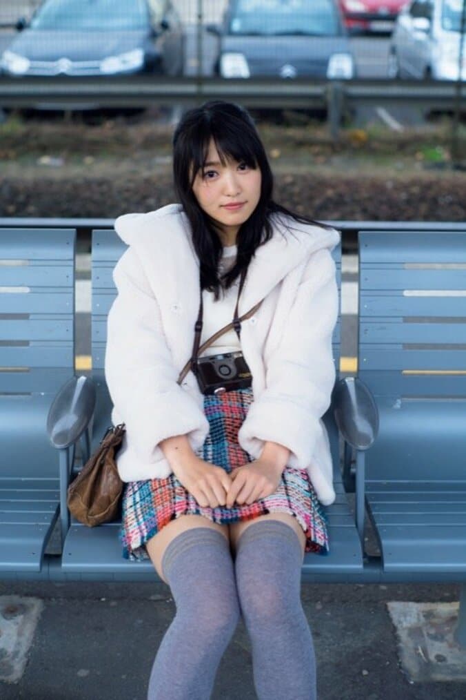 菅井友香、“ニンジン30本分”のダイエットをして臨んだ写真集に「恥ずかしい」連発 11枚目