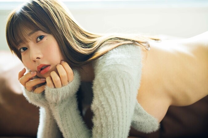 現役看護師グラドル・桃里れあ、“癒しの天使”が魅せる“限界ギリギリ”グラビア 『ヤングアニマルWeb』登場 2枚目