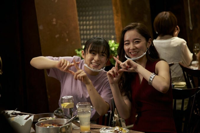 SixTONES松村北斗、森七菜、小関裕太ら和気藹々『ライアー×ライアー』メイキング写真公開 4枚目