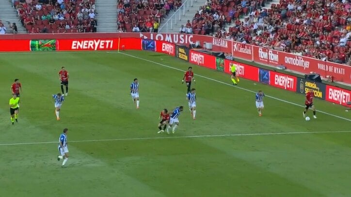 【映像】浅野拓磨、強烈肘打ちを受けた瞬間