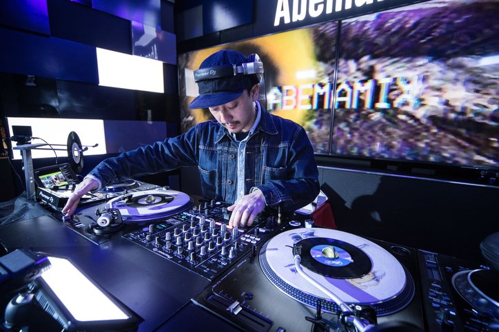 『AbemaMix』がHIPHOPの聖地、渋谷・宇田川町に遂に移転！初回放送には、MUROも生出演！