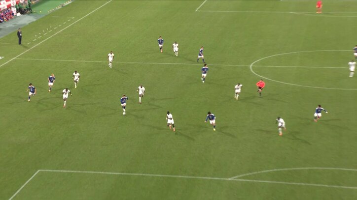 久保のおかげで佐野の目の前には広大なスペースが広がっていた