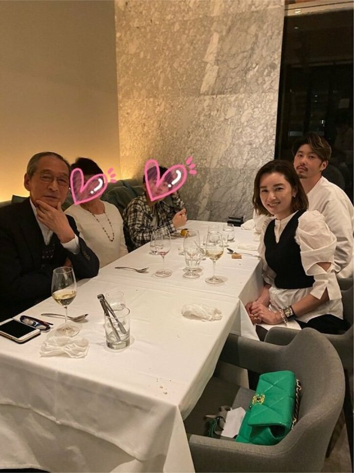 仁香、息子の進級祝いを兼ねて両親と食事へ「楽しかったな」
