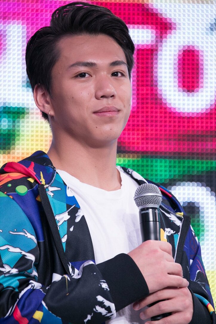 欅坂・佐藤詩織、土屋太鳳に“サイマジョポーズ”を伝授