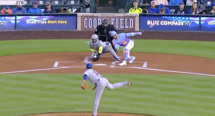 【写真・画像】やってらんねえ！千賀滉大に“打者がイライラ”… 空振り三振で荒れる→バットもヘルメットもぶん投げる「やる気なしw」 凡退リアクションが話題に　1枚目