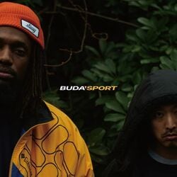 LAのビ ートメイカー、Janspor t Jによるジョイント・プロジェクト『 BudaSport 』がリリ ース！ 日本からISSUGIや5lack、仙人掌、Mr.PUG、Daichi Yamamoto、KOJOEら、USからBluやDevin Morrison、Illa J、Like（Pac Div）、Thurzらが参加