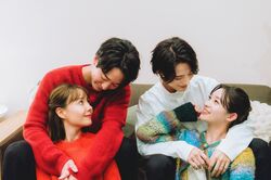 浅香航大とトリンドル玲奈、塩野瑛久と足立梨花、2組の夫婦がご対面！ホロ酔いで宅飲み『私たち結婚しました2』第6話