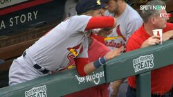 「たっちゃん映った！」ベンチスタートのヌートバー、同僚の逆転3ランにベンチで右ひじ連打パフォーマンス　その後の代打タイムリーにつなげる