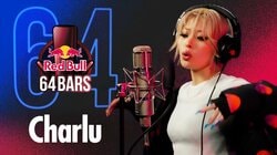 Red Bullによる動画企画『Red Bull 64 Bars』にCharluが登場。ビートはMatt Cabが制作