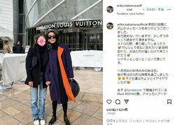 中村江里子、スタイリッシュな“母娘ショット”を公開 「次女が着ている黒のジャケットは20年前のもの」