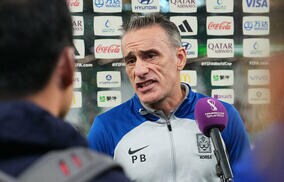 激昂で一発退場の韓国代表指揮官「結果はフェアではない」、母国ポルトガルとの決戦には「簡単ではないが最善を尽くす」