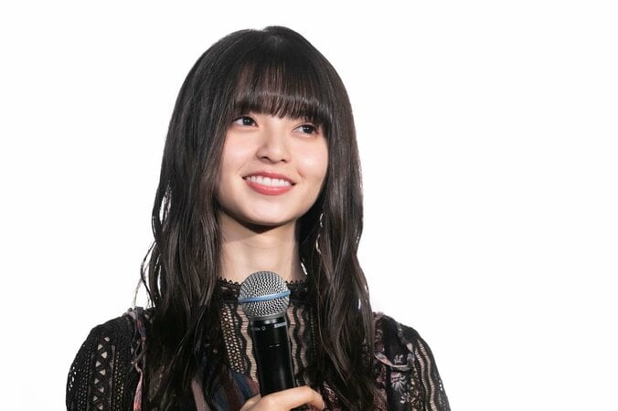 齋藤飛鳥が語る恋愛観「追いかけてもらう方がいいけど…」 1枚目