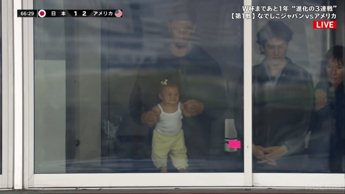 「ママと同じく美人さん」アメリカ代表FWの“赤ちゃん”登場に胸キュン！出産後わずか8か月で日本戦先発…丸山桂里奈もメロメロ「あにゃにゃー！」 5枚目