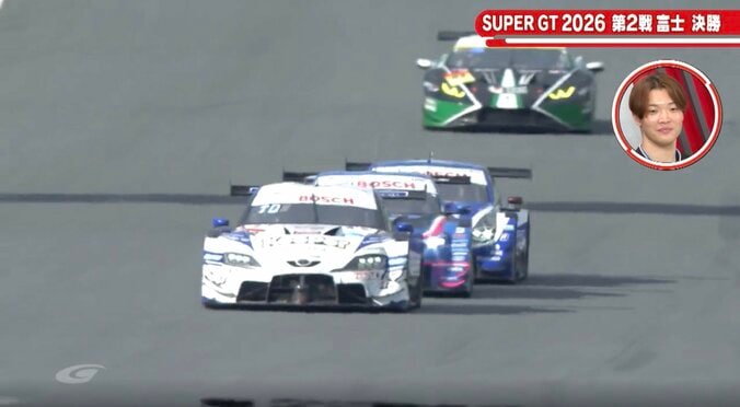 日産＆トヨタをホンダが“2台同時抜き” 威信をかけた超接近バトル、度肝抜くオーバーテイクの衝撃光景 5枚目
