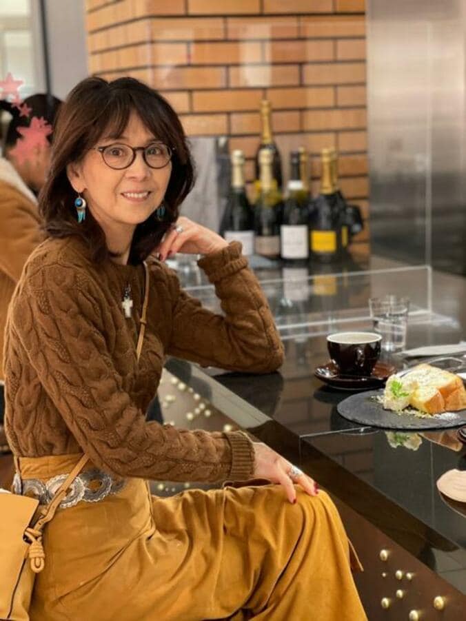  柏木由紀子、伊勢丹を訪れ物凄い偶然に歓喜「すてきな母娘さんが声をかけてくださり」  1枚目