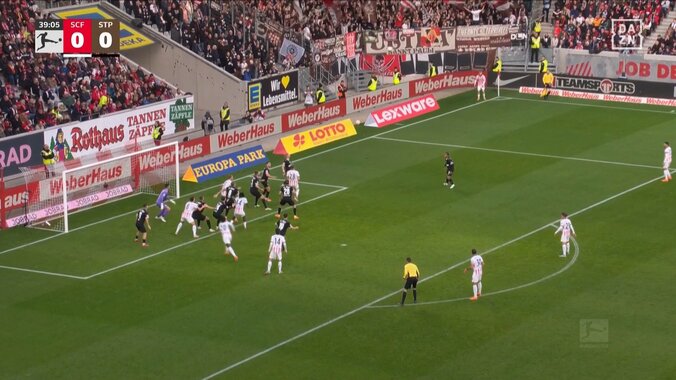 日本代表選外の24歳MF、待望のドイツ一部初ゴールでファン歓喜「ガチ元気出た」「ケチャドバ頼む」スペースを射抜く豪快ダイレクトボレー炸裂の瞬間 3枚目