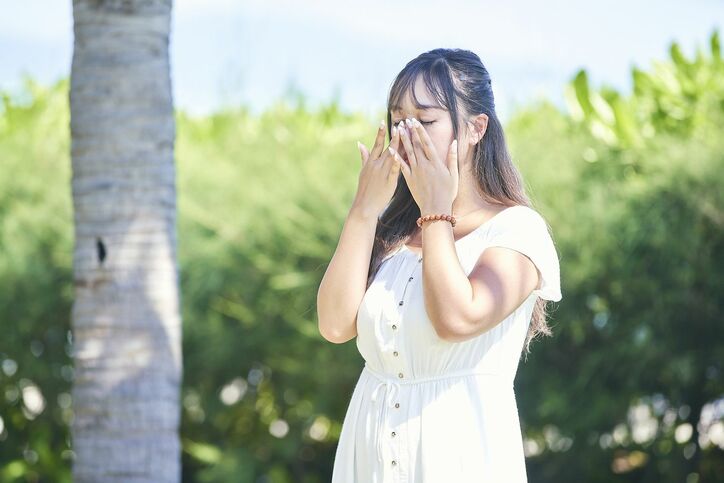 わがままボディの肉食女子、スタイルの良さが際立つ清楚系ワンピで浮気相手に涙の告白「こんな人に出会えると思っていなかった」『隣恋4』＃8