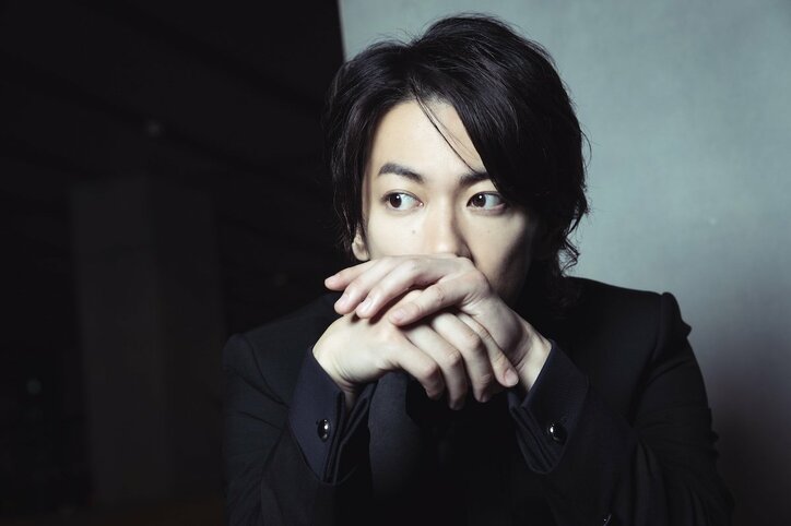 佐藤健、次回作はイケメン封印のダサ男! 大友啓史監督と再タッグ『億男』への想い