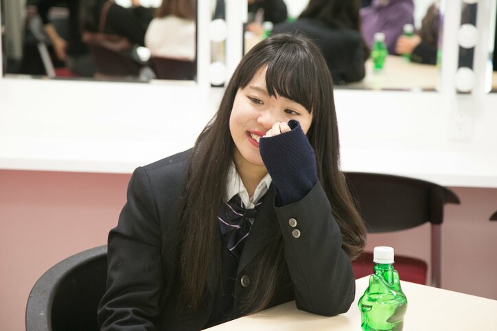 高校生のLINE事情 好きな人にはピンをつけて、それ以外は既読無視でも気にならない