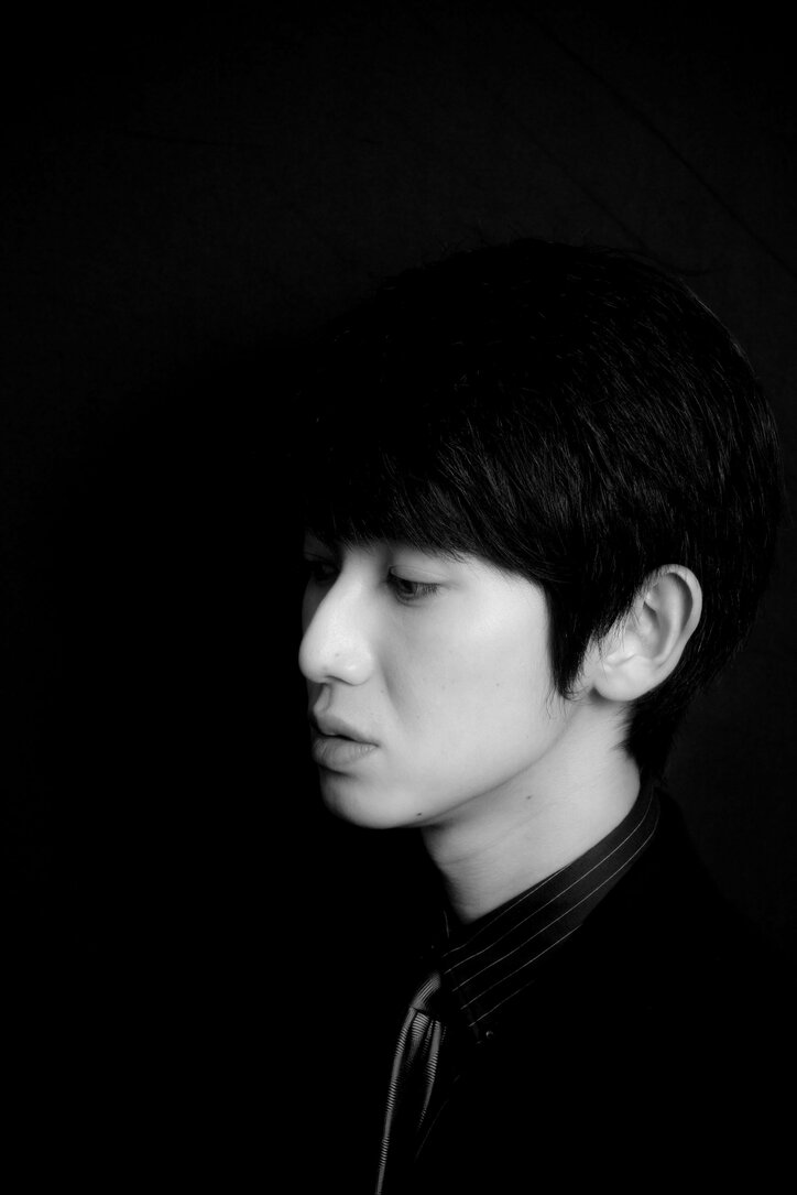 全身整形にホルモン注射で子供の姿に…本郷奏多がサイコな殺し屋役に挑戦！　子役と二人三脚で作り上げた映画『Ｄｉｎｅｒ ダイナー』撮影裏話