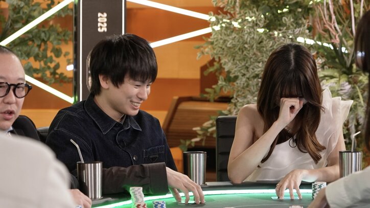 【映像】美人すぎるポーカー女王、ライバルの“ぼやき”に爆笑