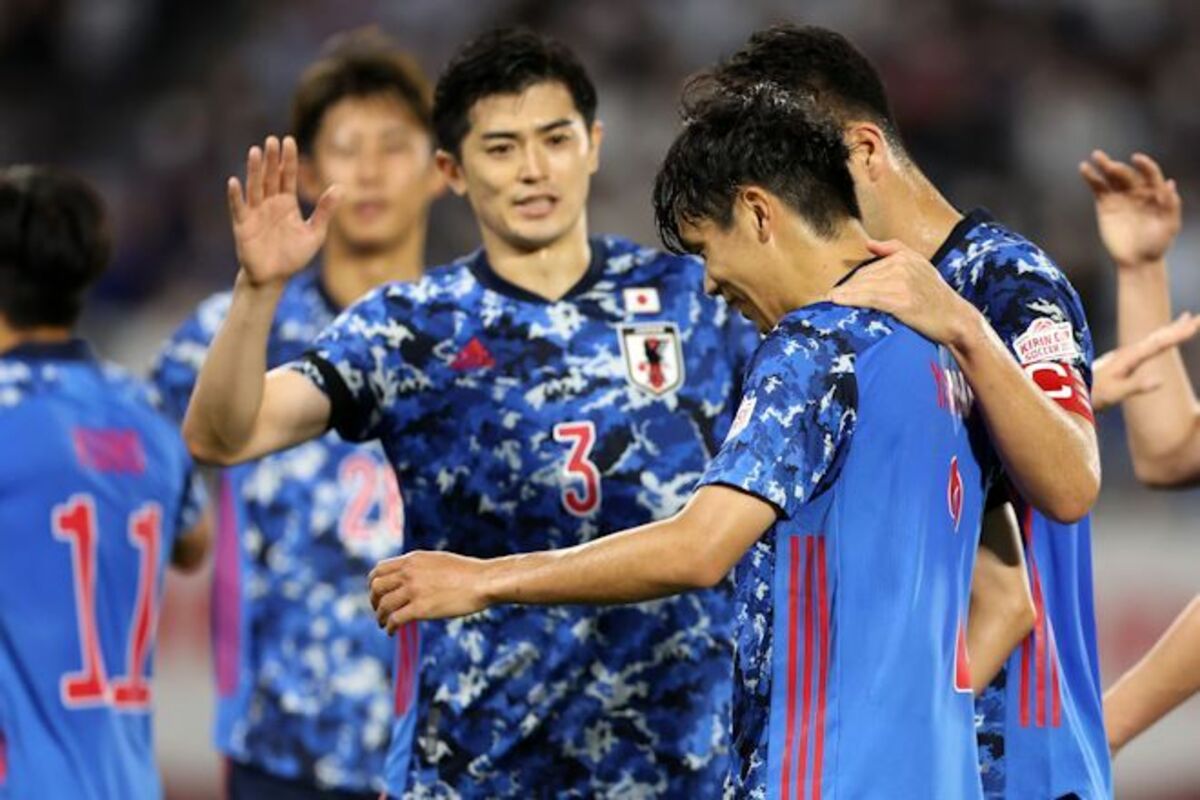 2002年日韓ワールドカップサッカー日本代表サイン入り 記念
