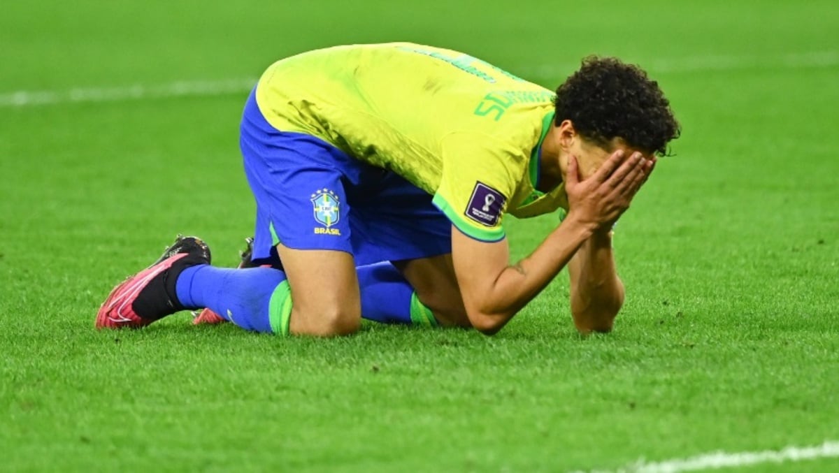 ブラジル、涙のW杯敗退…PK失敗選手の妻が“愛の全力擁護” | Qoly | FIFA