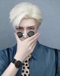 中国コスプレイヤー・花曦が「呪術廻戦」七海建人のカバー絵を完全再現！「ナナミンすぎる」「Best one」と絶賛の声