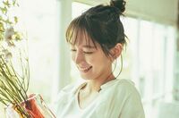 「素敵な笑顔」「綺麗過ぎます」吉岡里帆、自然体で微笑む姿にファン絶賛