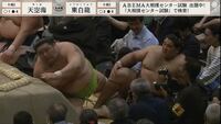 【映像】力士の落下シーンに館内騒然