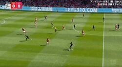 「めっちゃ見えてる」伊藤洋輝、“高精度スルーパス”炸裂「上手すぎだろ」「冷静やな」味方の足元にピタリ→一瞬で局面打開したプレー