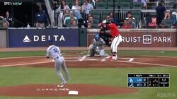 「これはお手上げ」山本由伸、ビッタビタの“精密スプリット”に相手も“がっかり”呆然リアクションの瞬間