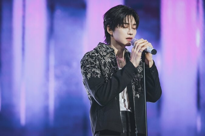 【写真・画像】アイドルオタクの弁護士が、推しへの愛と疑いの狭間で揺れ動く“ミステリーラブロマンス”ドラマ『アイドルアイ』ABEMAにて12月22日より無料配信が決定　4枚目