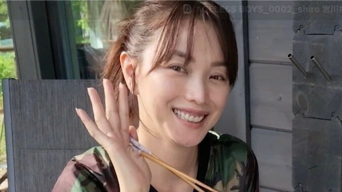 【写真・画像】““エビちゃん”蛯原友里が家族で“毎年夏に行く場所”公開 スタジオ驚き「すごい」　1枚目