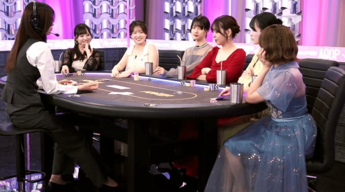 【映像】逆に怖い? 24歳グラドルの“おとぼけスマイル”