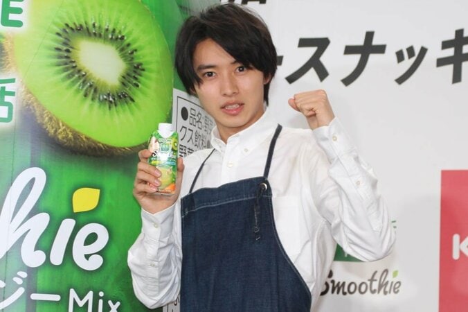 山崎賢人、自身の等身大フィギュアに感動「クオリティ高すぎてびっくり」 4枚目