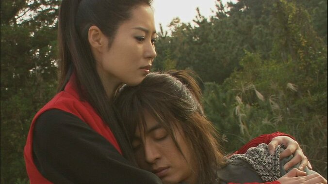 ペ・ヨンジュンが体を鍛え上げ臨んだ主演ドラマ　超大作ファンタジー時代劇『太王四神記』 2枚目