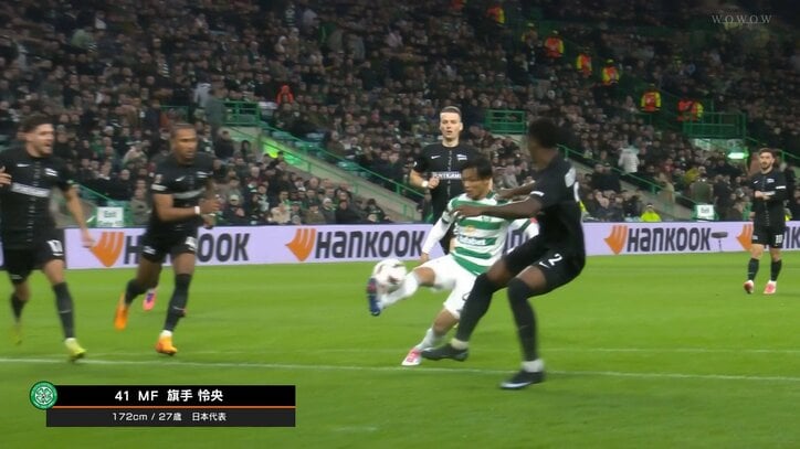 【映像】空中トラップ→超絶ボレー炸裂の瞬間