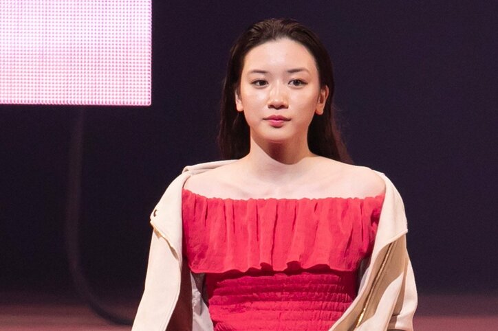 竹内涼真＆浜辺美波、新田真剣佑のサプライズ登場に大歓声！ -Seventeen 夏の学園祭2018【画像集】