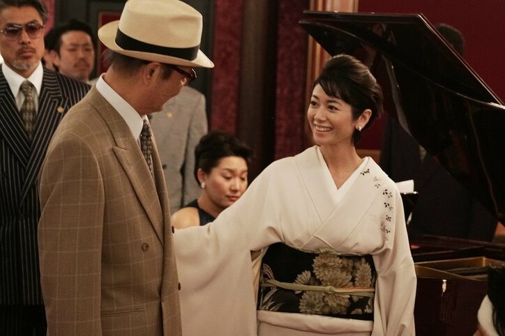 『孤狼の血』がホステス同伴試写会を実施　丸の内に「club梨子」をOPEN