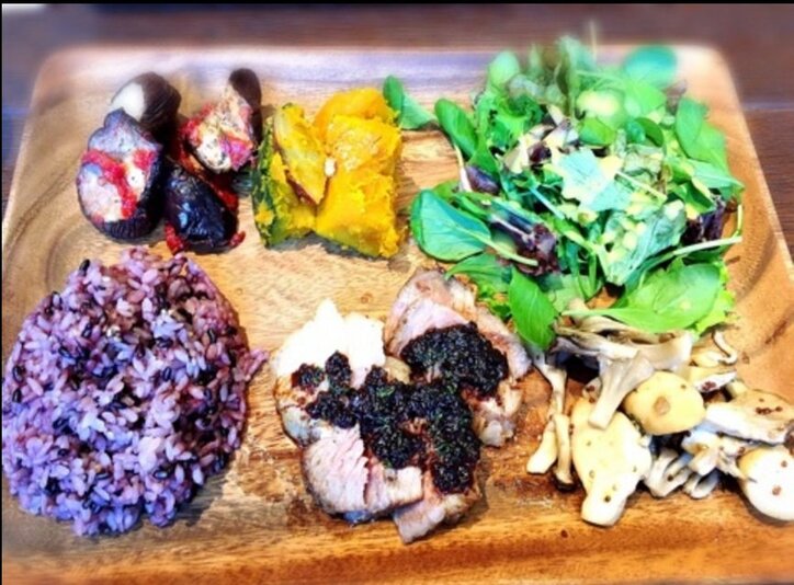 小林麻耶、外食の喜びを実感　少し前まで「外で何かを食べることもできなかった」